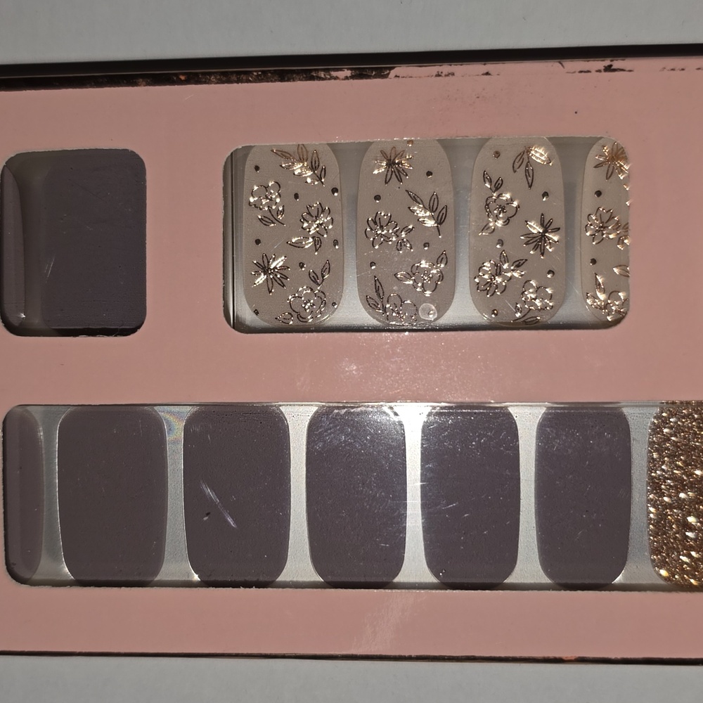 Dashing Diva Gloss Ultra Shine Gel Palette Lavender Dreams NWT - Picture 4 of 5
